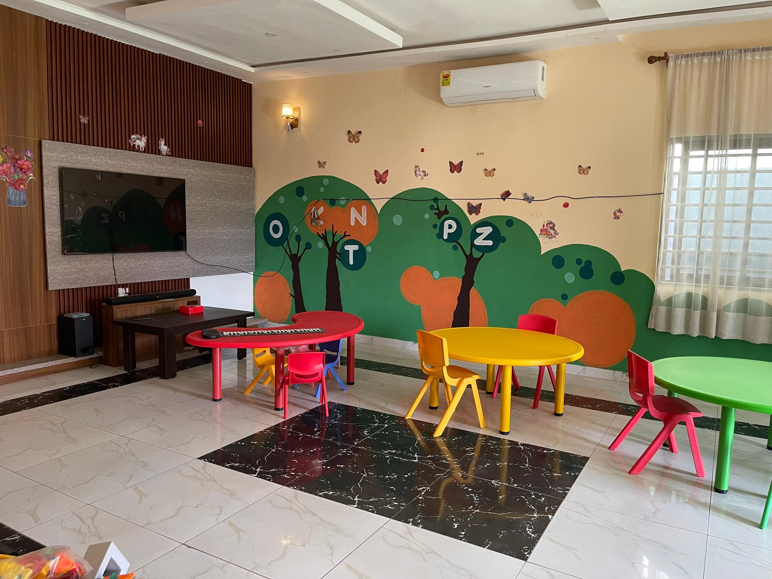 Sample: outdoor playground